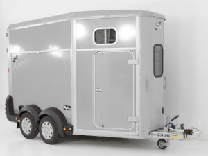 Ifor Williams Pferdeanhänger HB511 | Sattelkammer | Silber-Neu