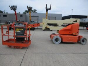 JLG E400 AJPN (057)-Neu